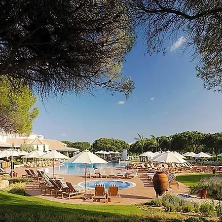 Olhos De Agua Sleeps 4 Apartment *