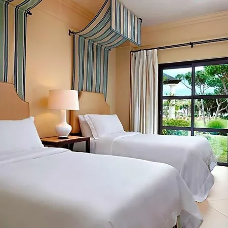 Olhos De Agua Sleeps 4 Apartment *